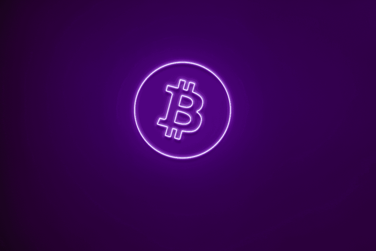 Lila Bitcoin Logo Neon Schild an der Wand